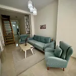 Br\'S New Bazaar Villa